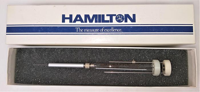 New Open Box Hamilton 86254S Injection Syringe with Guide - 0.5uL