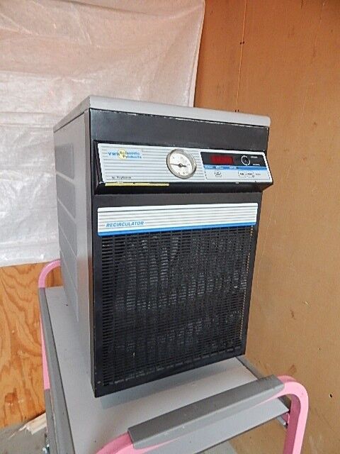 A photo of a water recirculator.